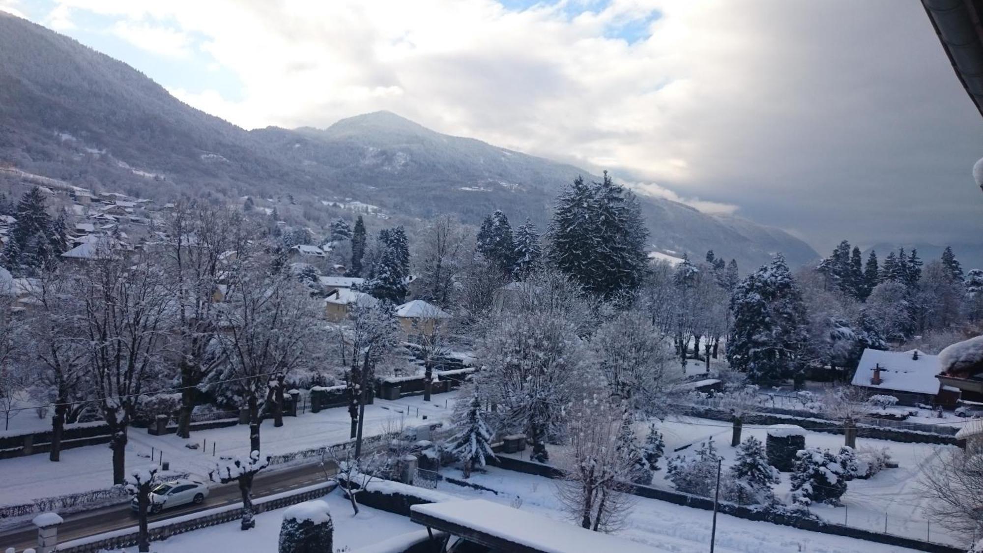Le T2 Douillet D'Uriage - Residence Le Louvre - Cure Thermale Uriage- Proche Chamrousse - Jusqu'A 3 Personnes - Region Agreable En Toute Saison Vaulnaveys-le-Haut Esterno foto